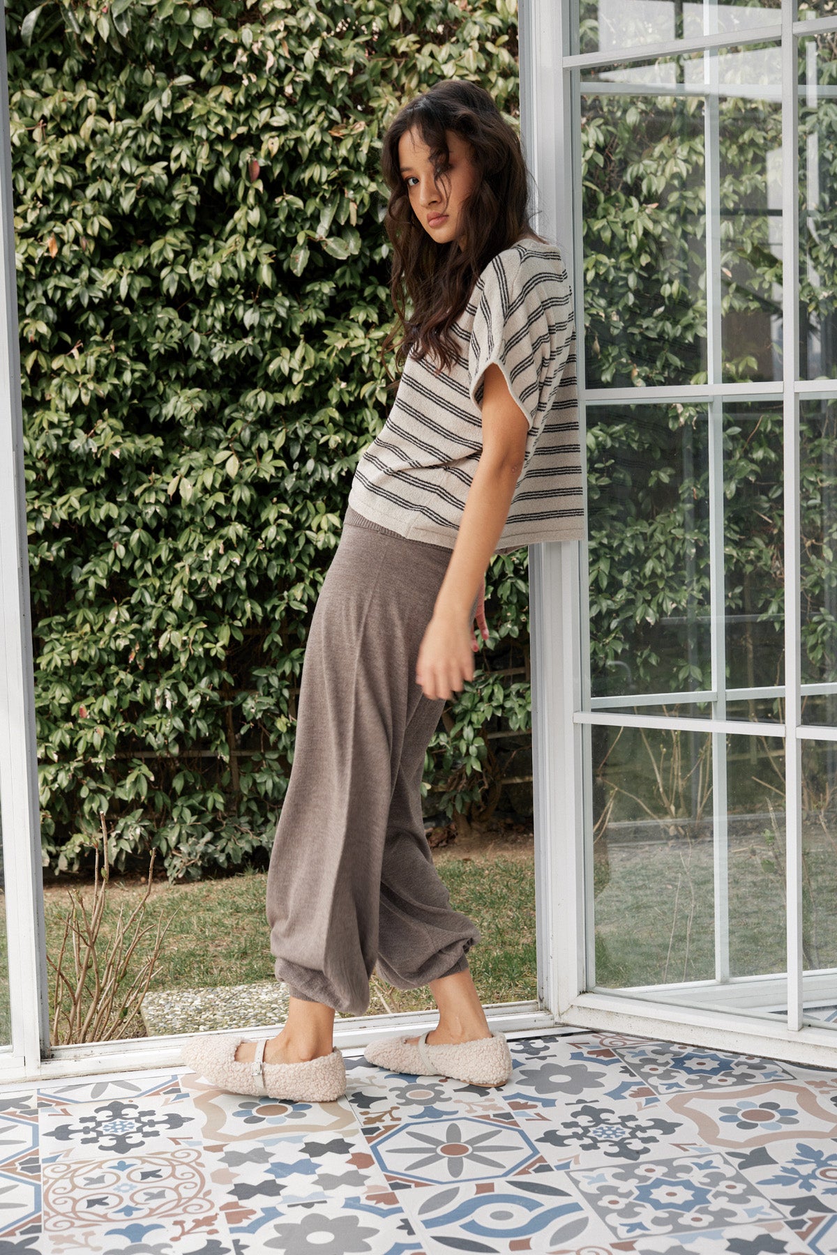BELİ KATLAMALI TRİKO PANTOLON