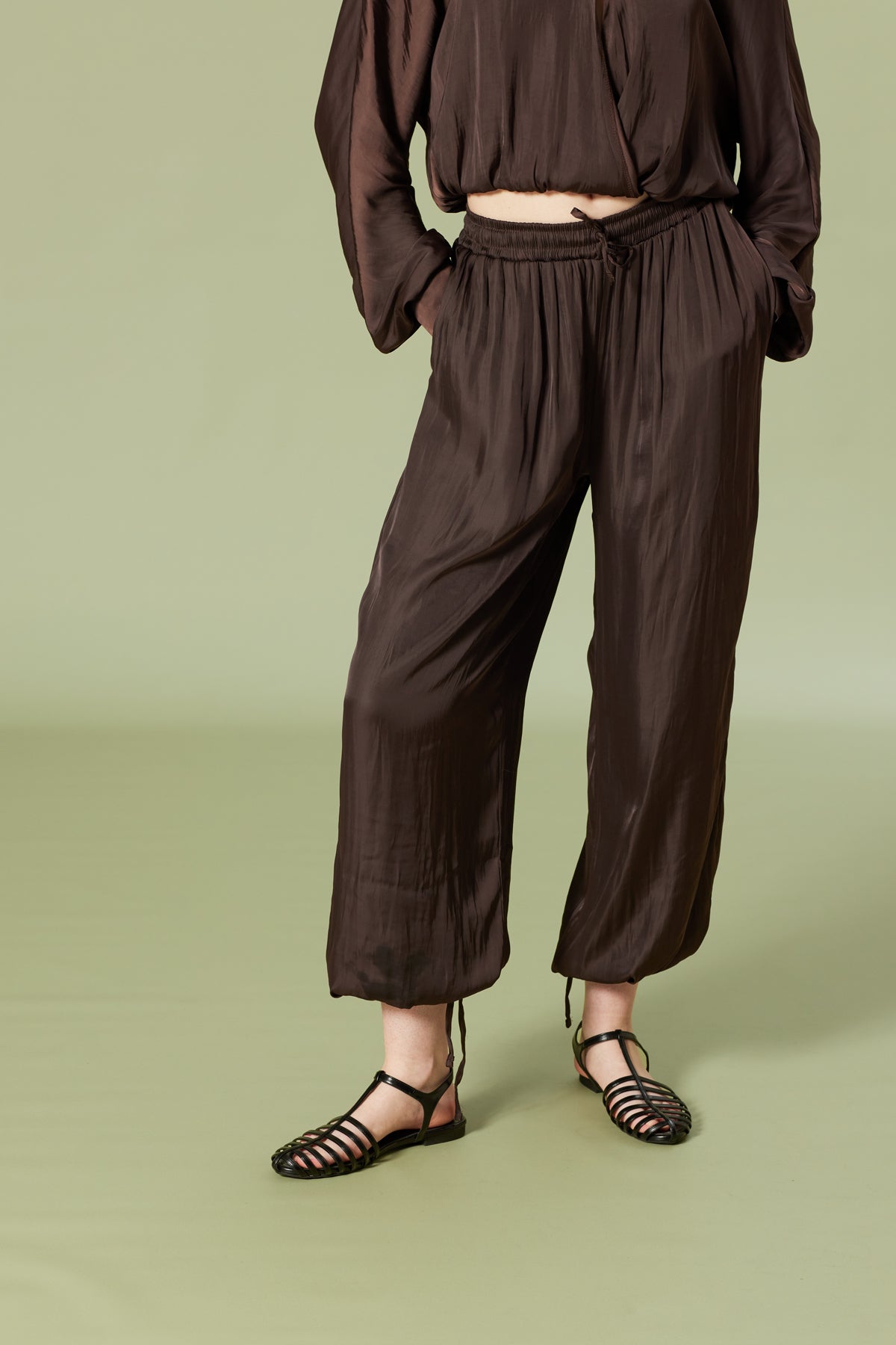 BELİ LASTİKLİ BALON PANTOLON