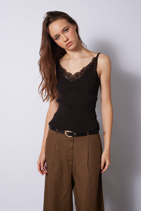 KAHVE — DANTEL DETAYLI TRİKO TOP