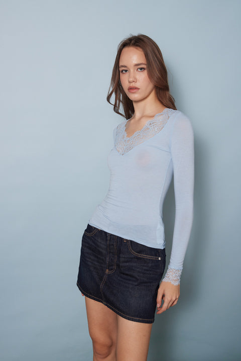 MAVİ — DANTEL DETAYLI V YAKA T-SHIRT