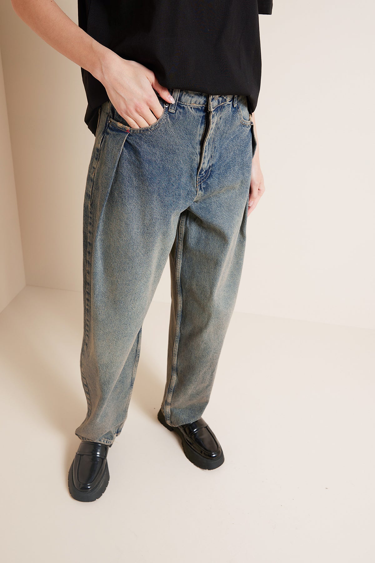 DİKİŞ DETAYLI DENIM PANTOLON