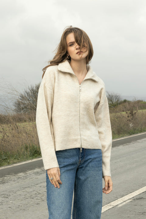 OLIVE — FERMUARLI TRİKO HIRKA