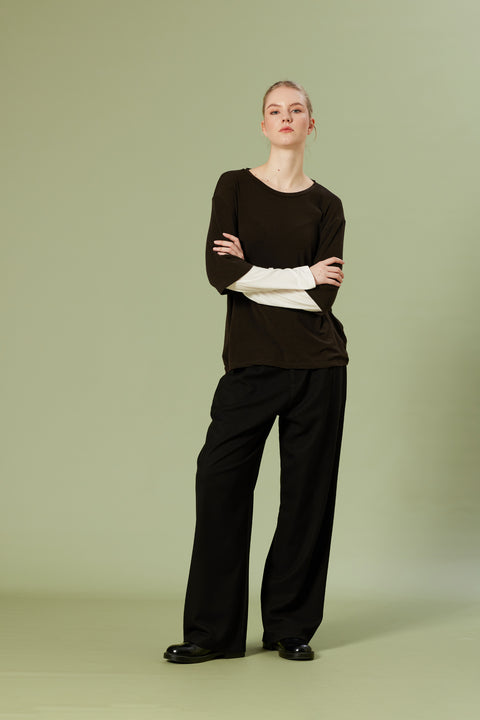 KAHVE — KONTRAST DETAYLI BİSİKLET YAKA T-SHIRT