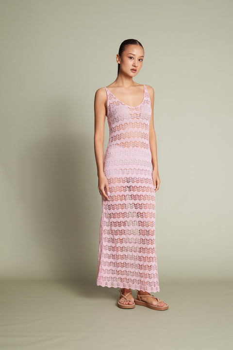 PEMBE — V YAKA AJURLU UZUN ELBİSE
