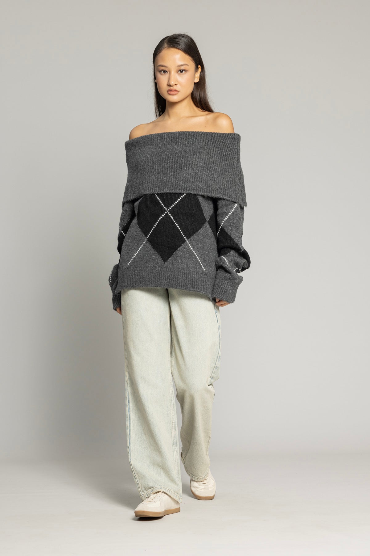 BAKLAVA DESEN MADONNA YAKA KAZAK