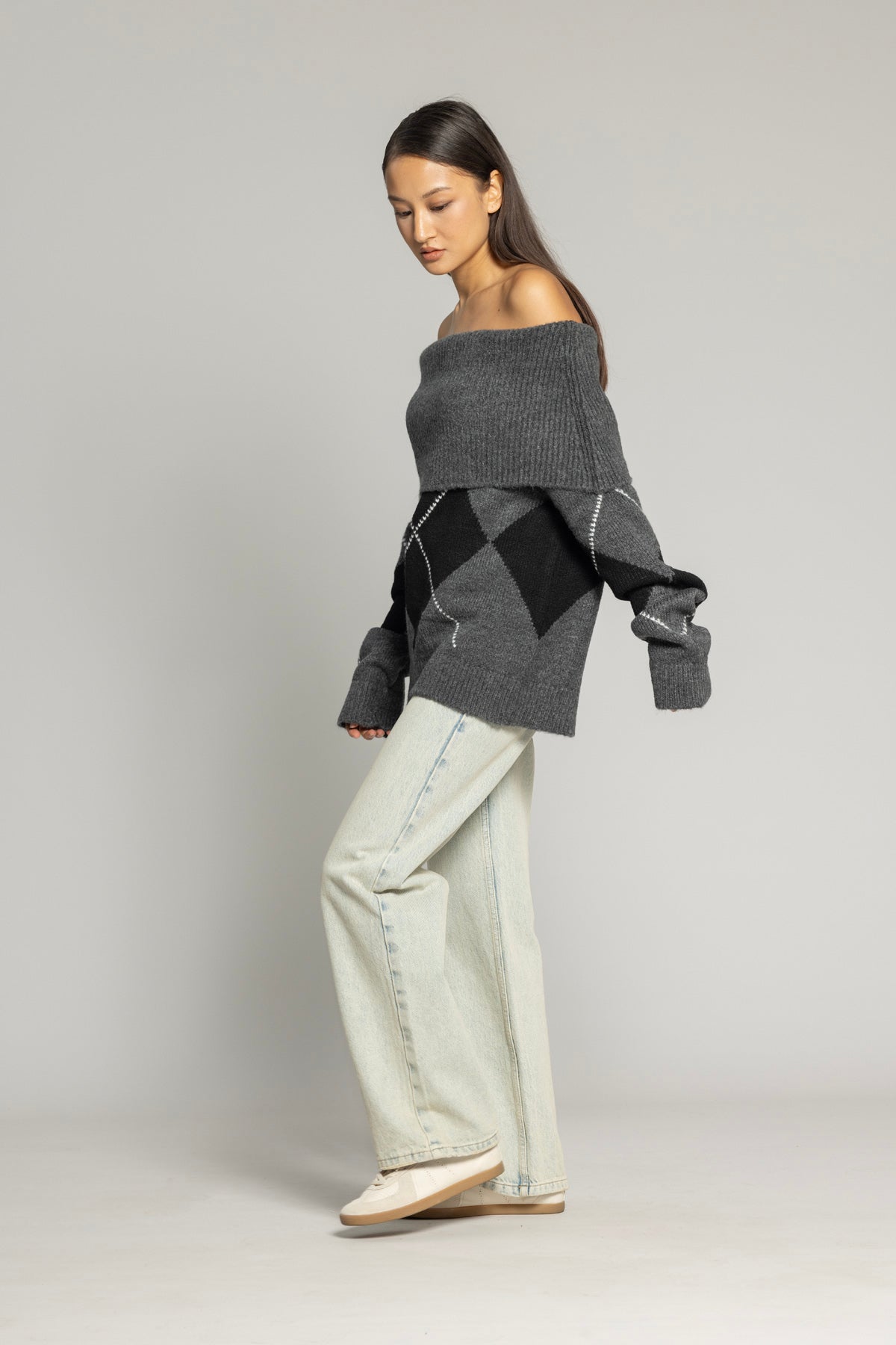 BAKLAVA DESEN MADONNA YAKA KAZAK