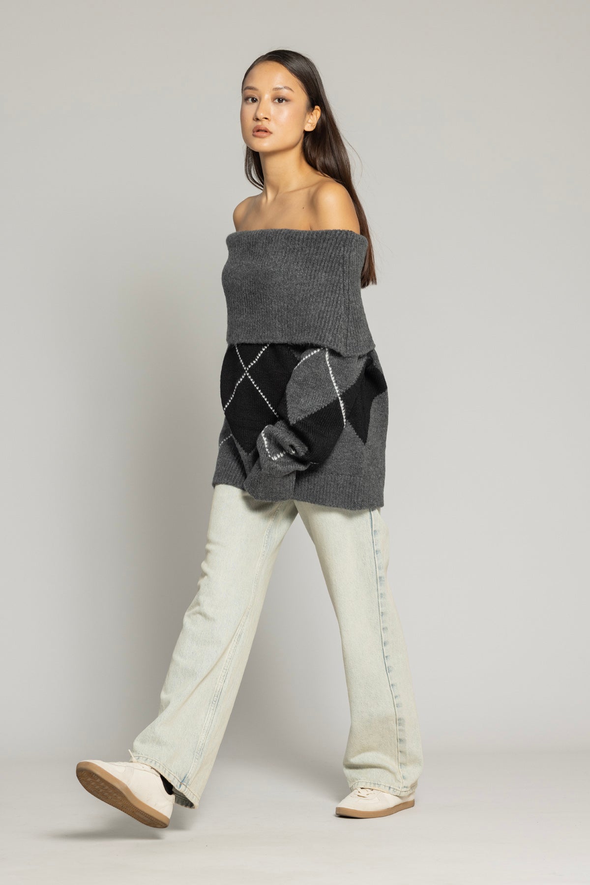 BAKLAVA DESEN MADONNA YAKA KAZAK