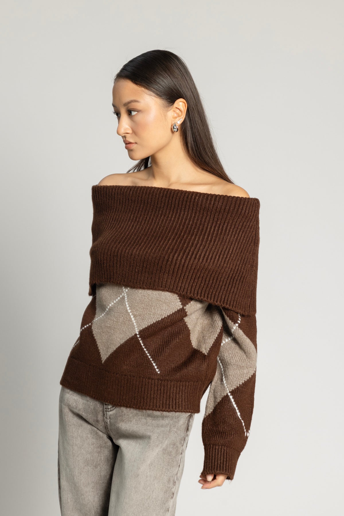 BAKLAVA DESEN MADONNA YAKA KAZAK