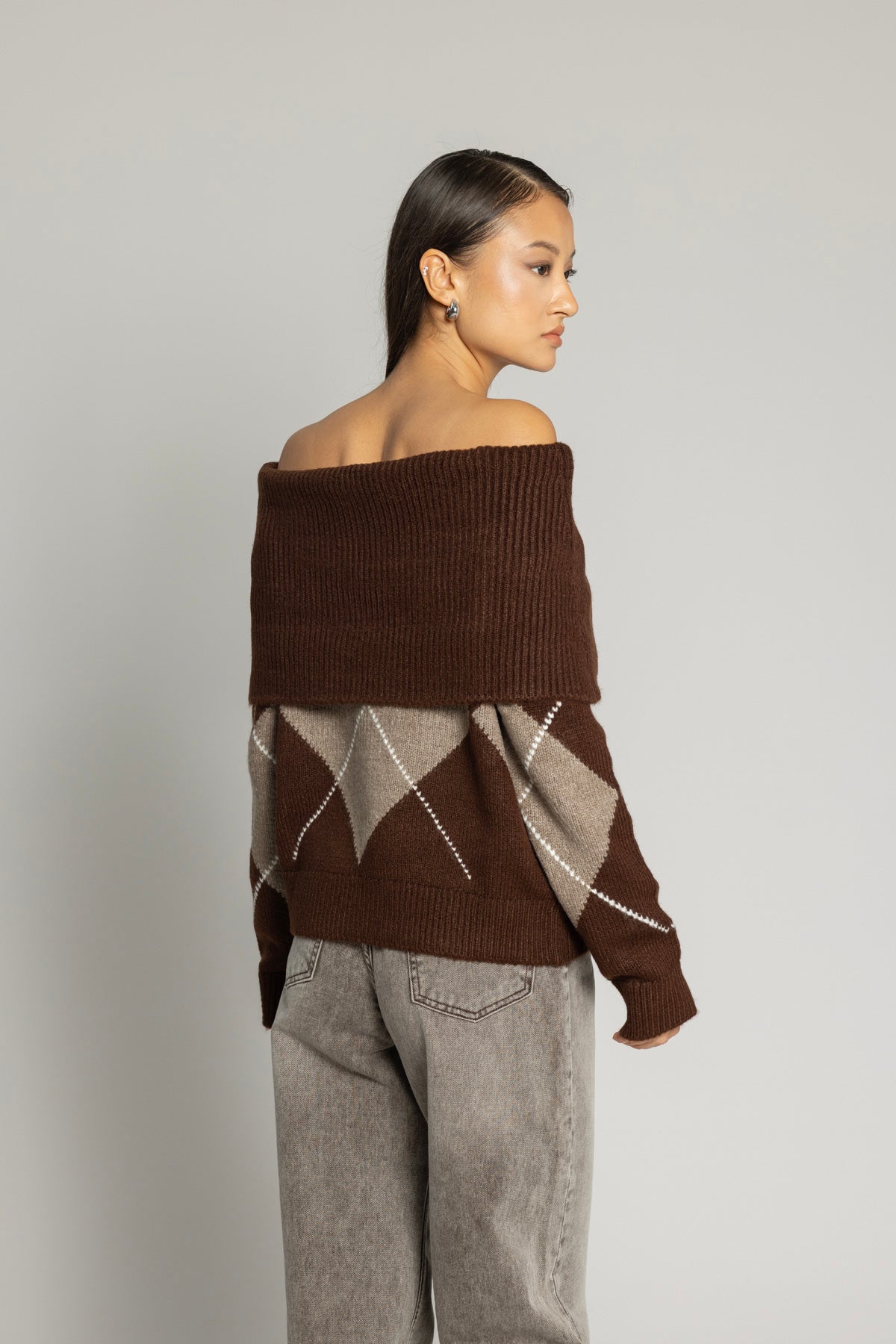 BAKLAVA DESEN MADONNA YAKA KAZAK