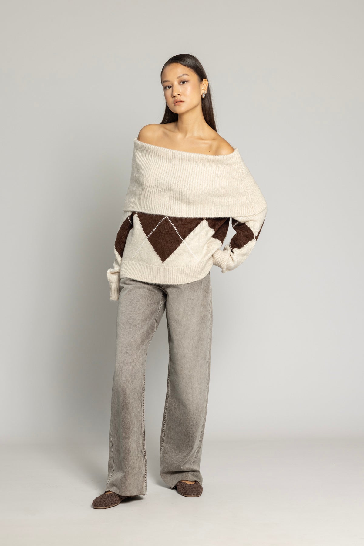 BAKLAVA DESEN MADONNA YAKA KAZAK