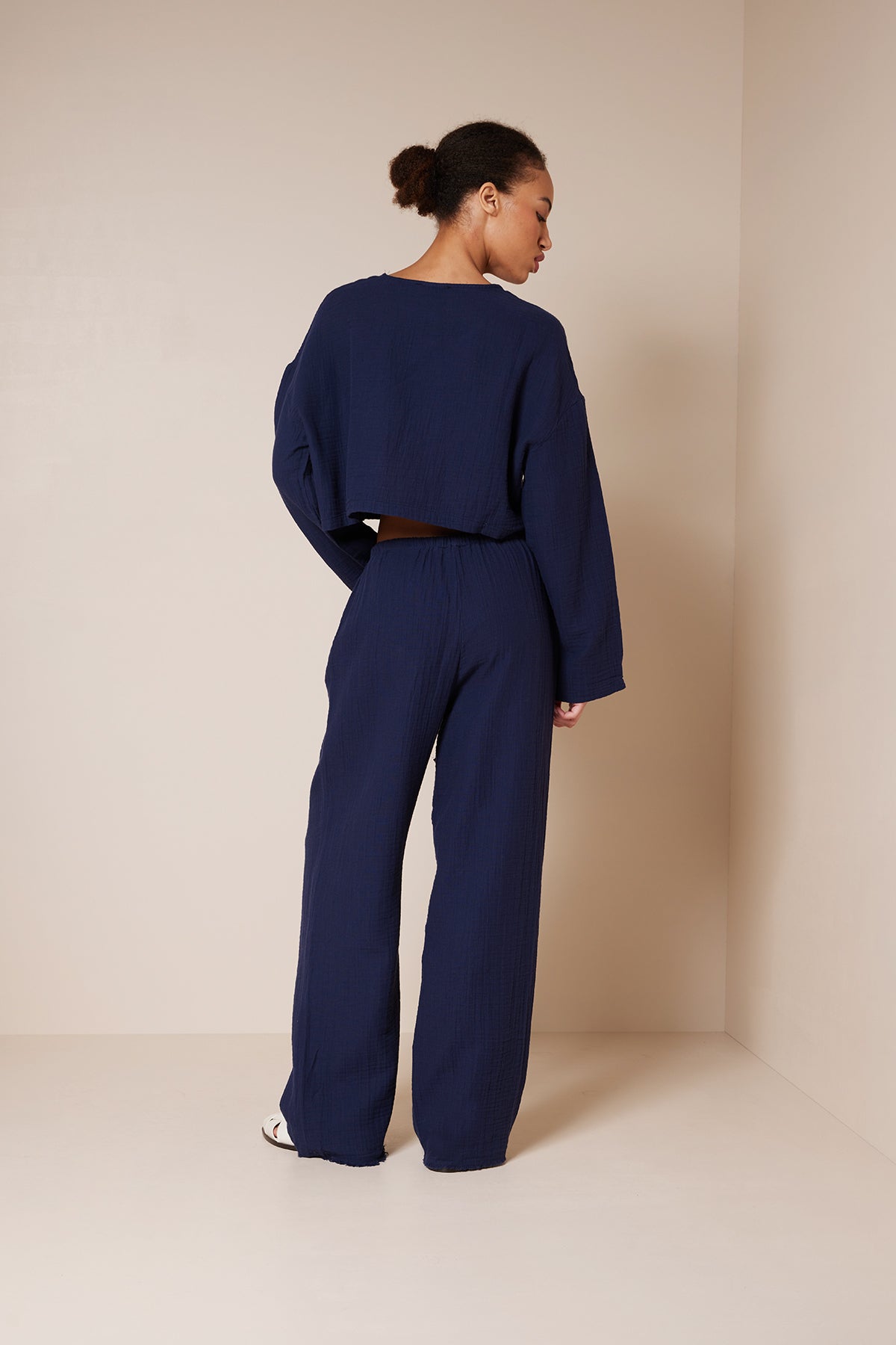 BELİ BAĞCIKLI DÖKÜMLÜ PANTOLON