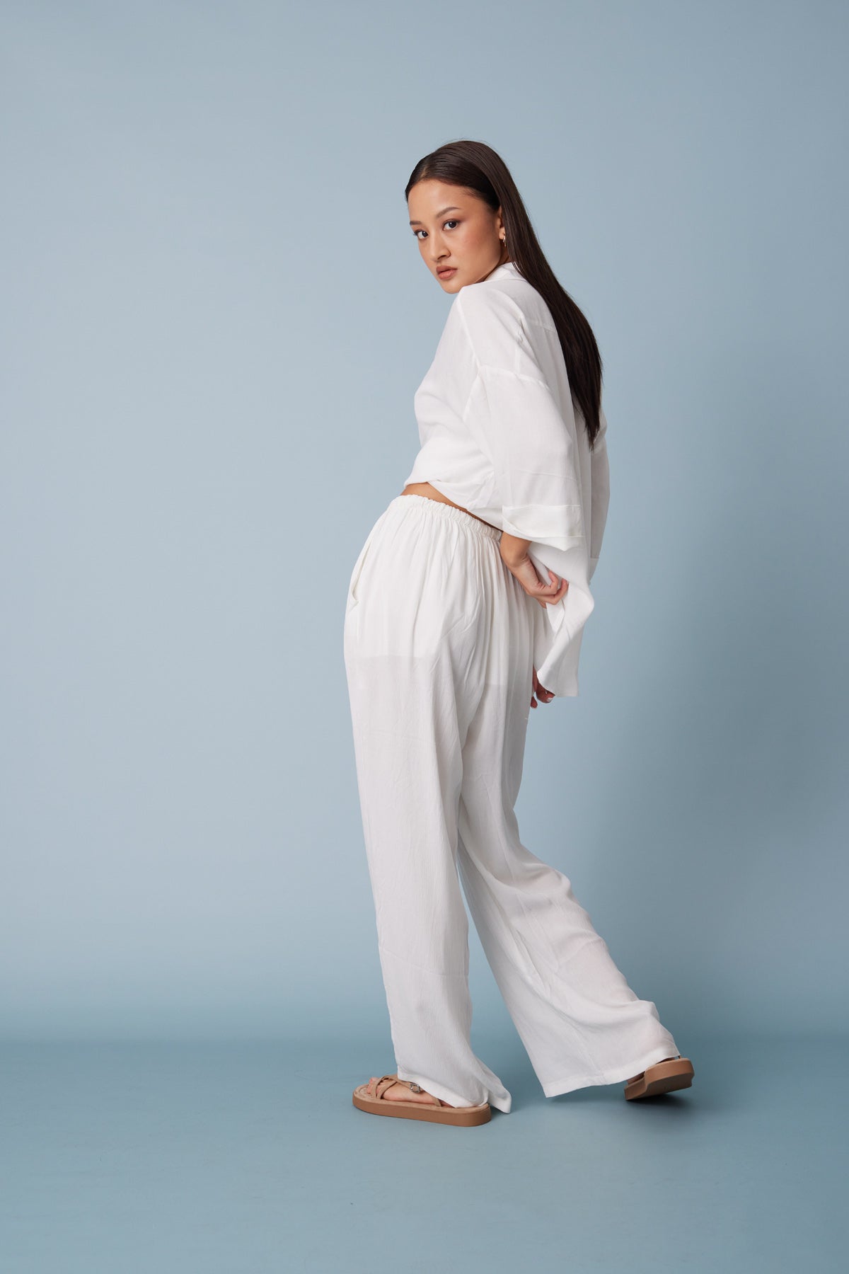 BELİ LASTİKLİ RAHAT PANTOLON