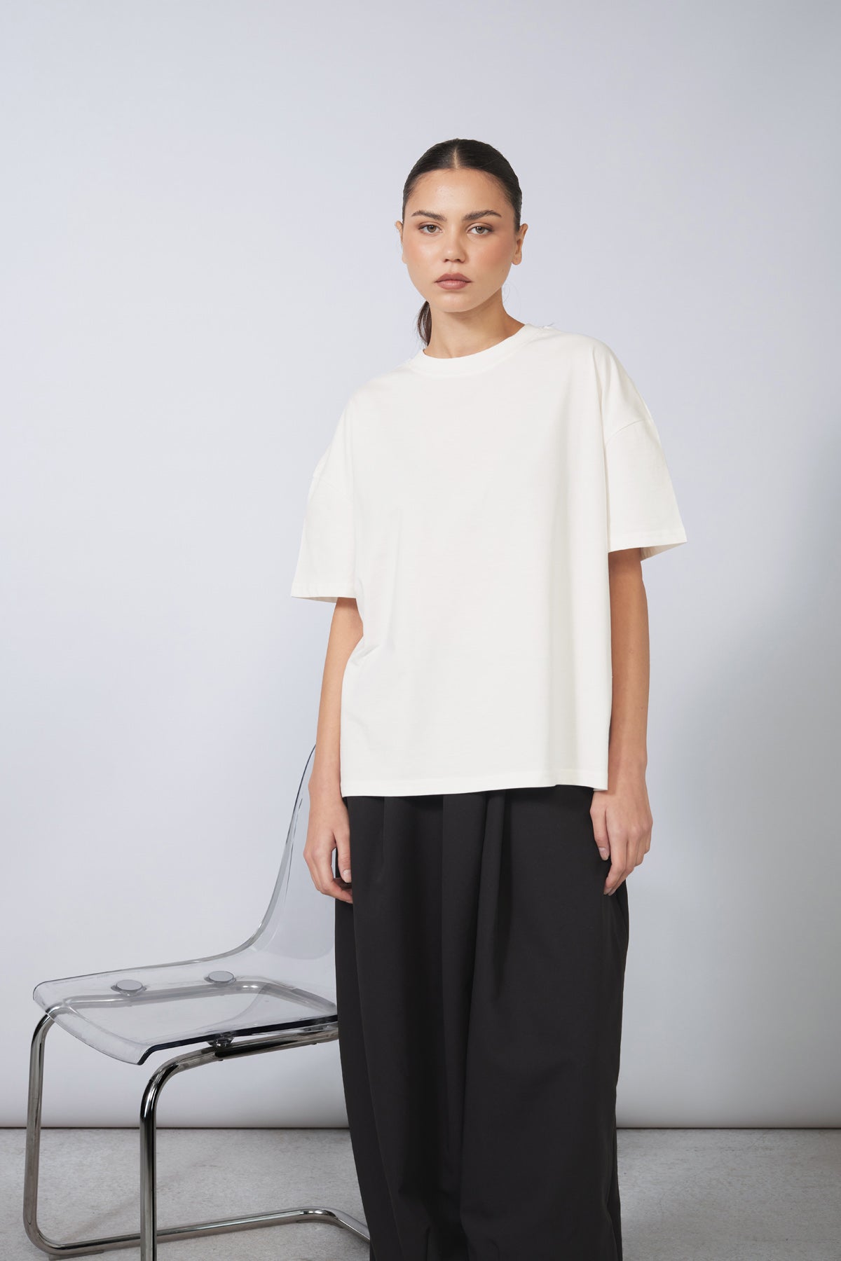 BİSİKLET YAKA KISA KOLLU PAMUKLU BASIC T-SHIRT
