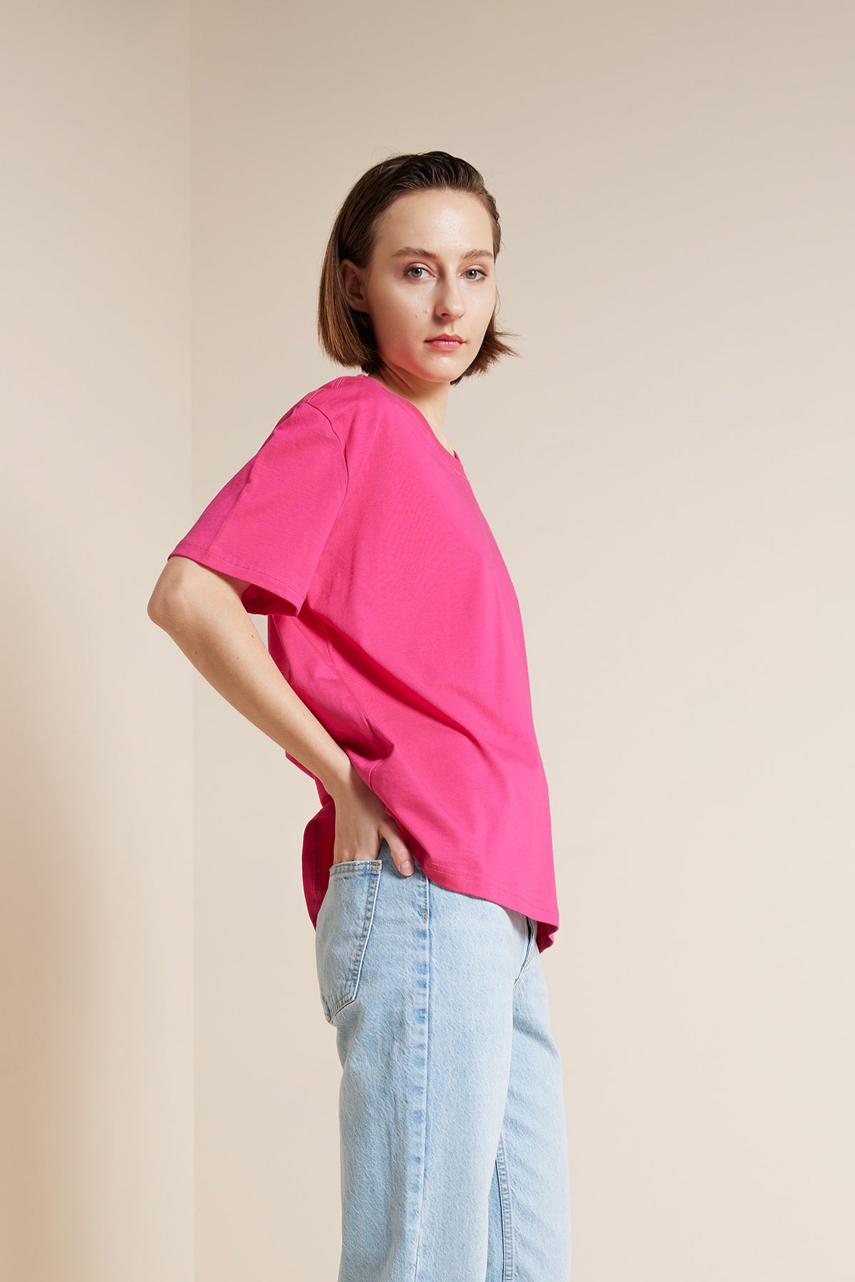 BİSİKLET YAKA KISA KOLLU T-SHIRT