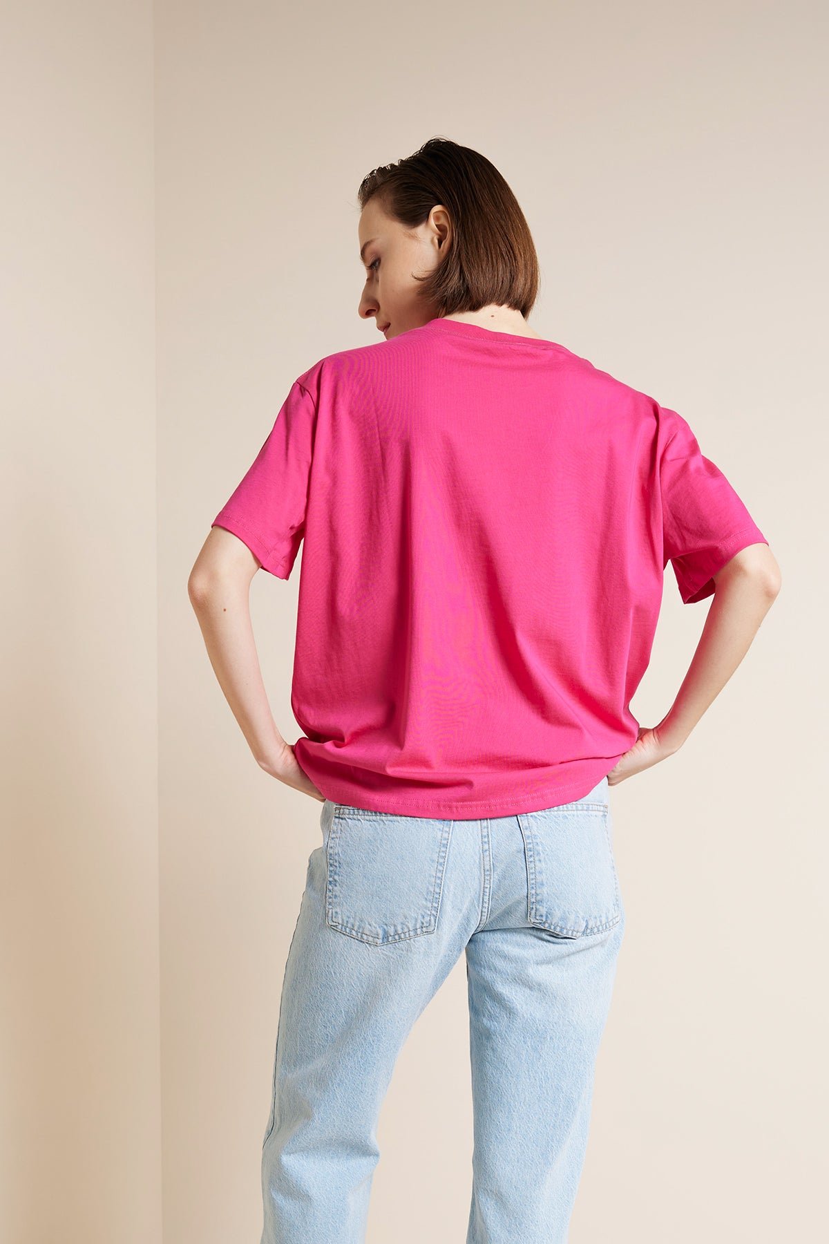 BİSİKLET YAKA KISA KOLLU T-SHIRT