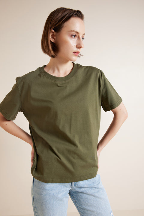 HAKİ — BİSİKLET YAKA KISA KOLLU T-SHIRT