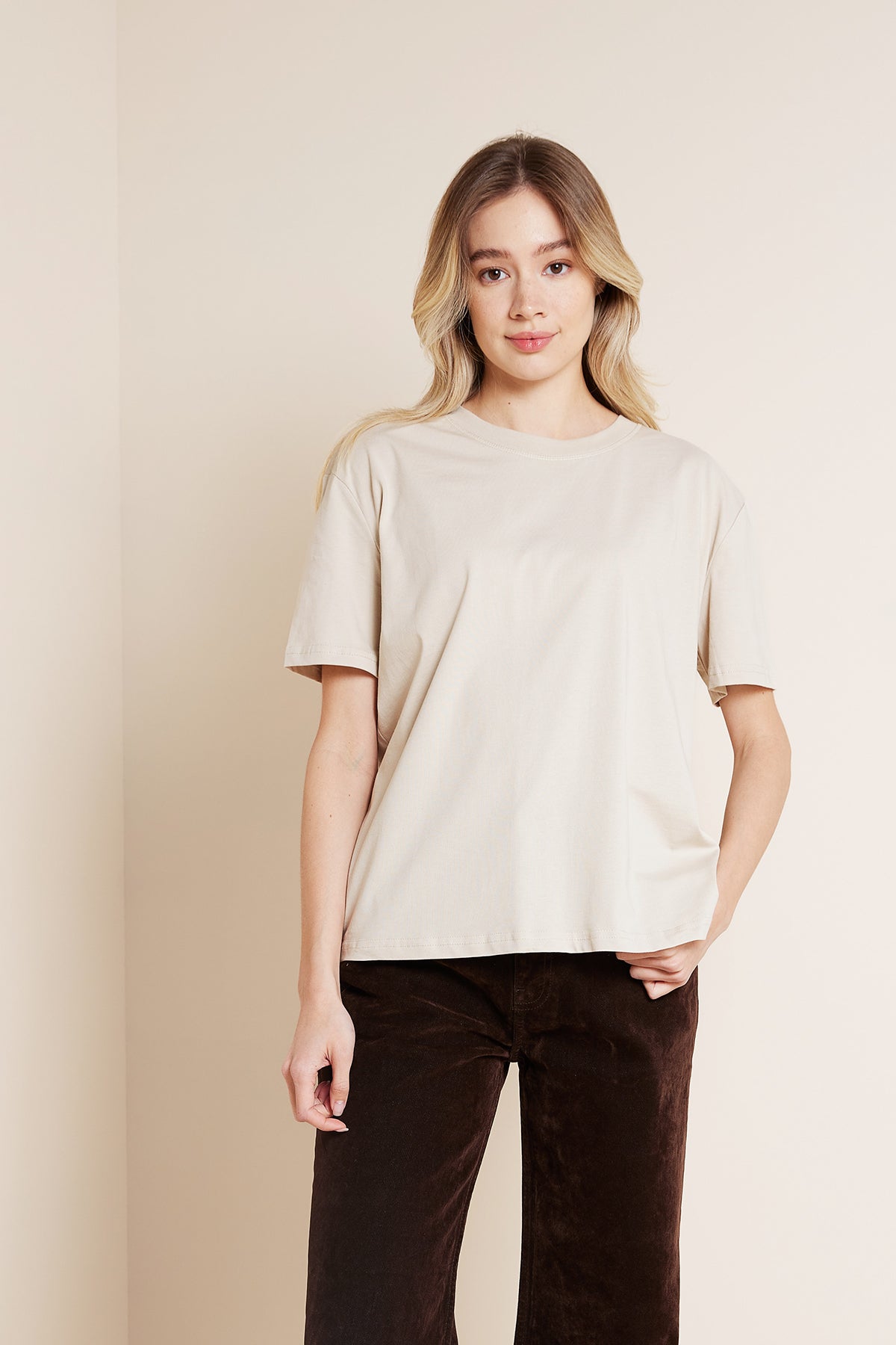 BİSİKLET YAKA KISA KOLLU T-SHIRT