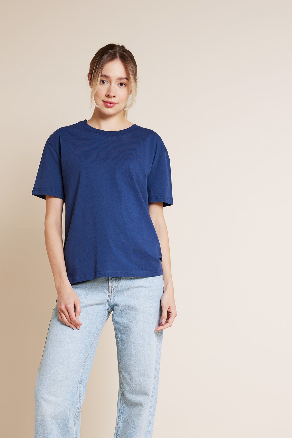 BİSİKLET YAKA KISA KOLLU T-SHIRT
