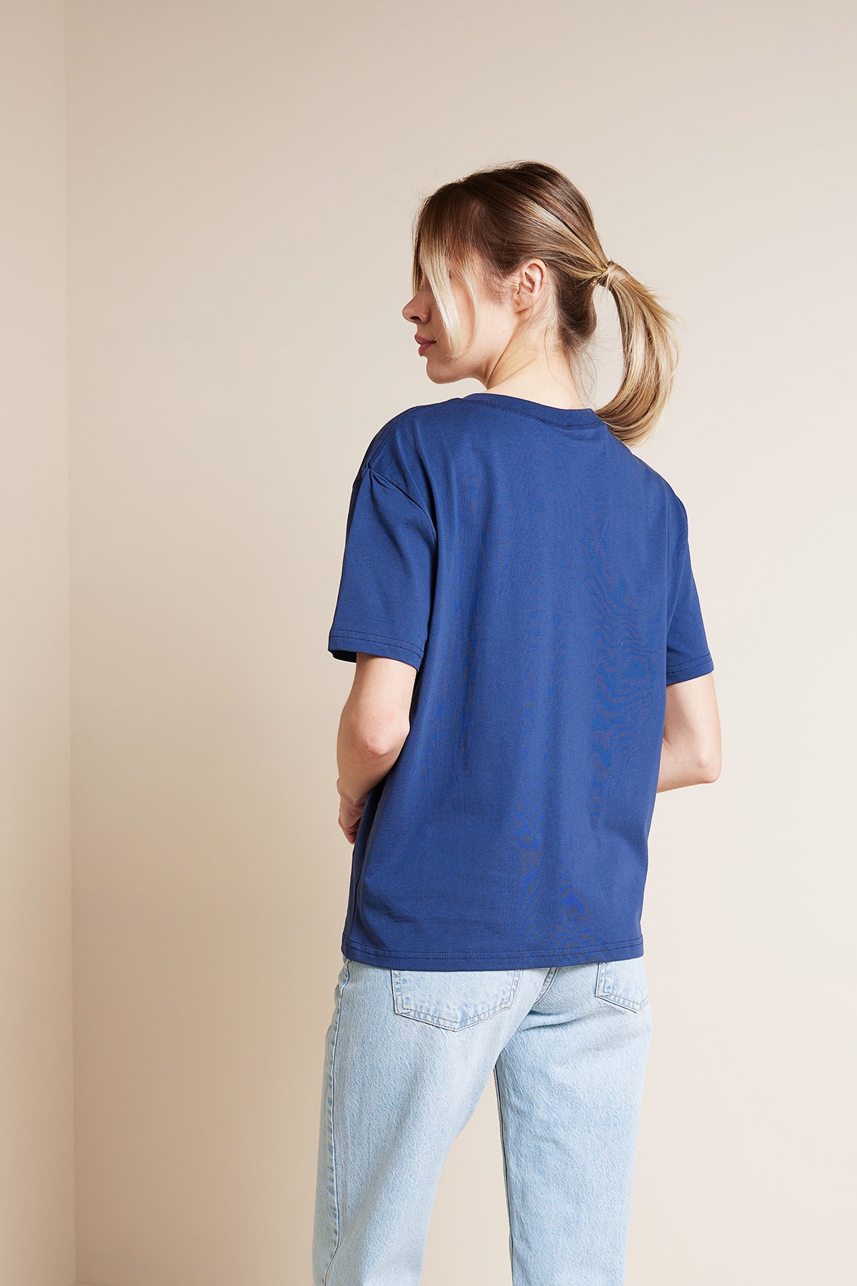 BİSİKLET YAKA KISA KOLLU T-SHIRT