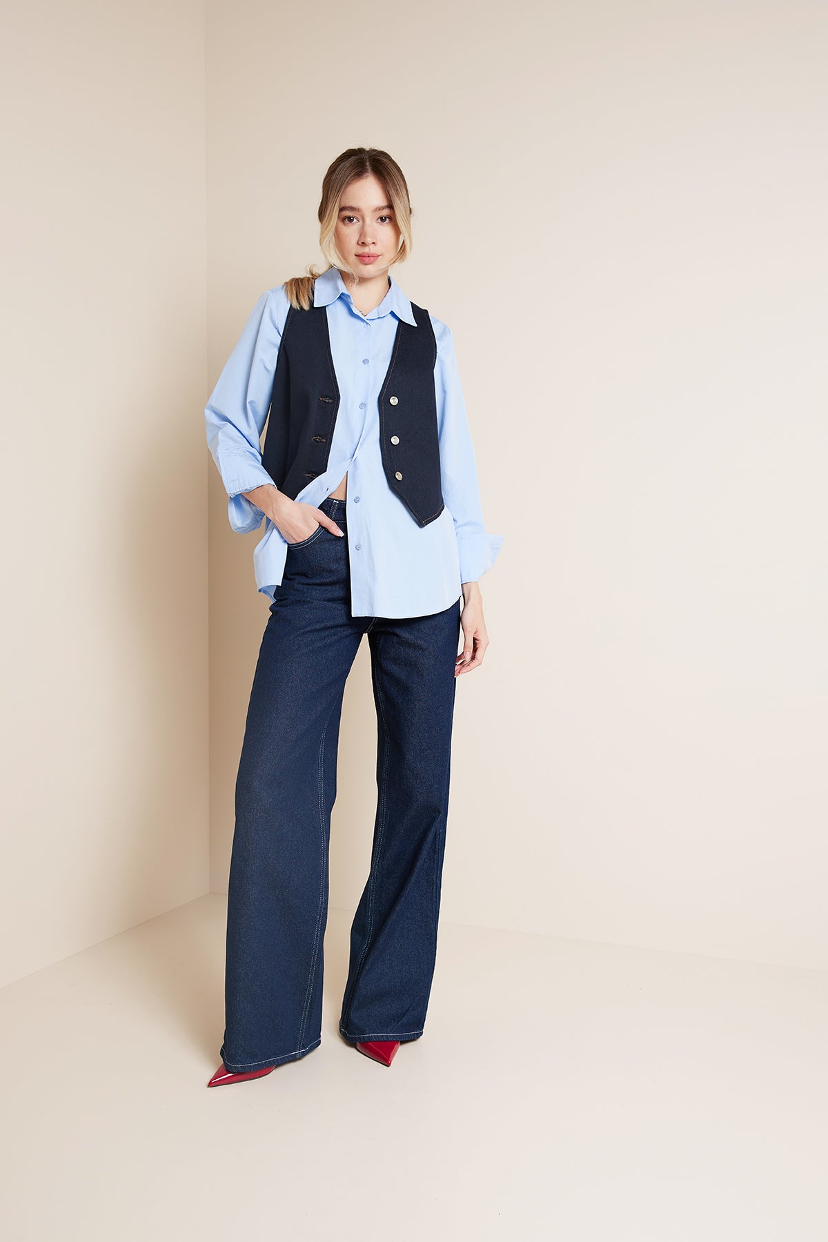 CEP DETAYLI DENIM PANTOLON