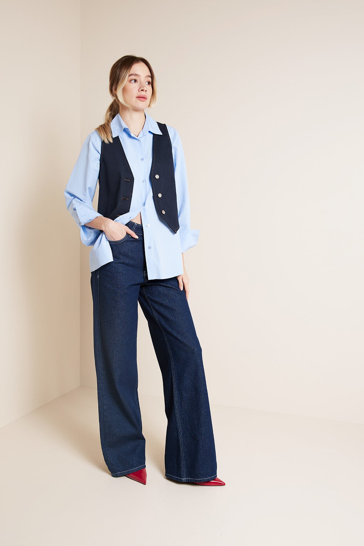 CEP DETAYLI DENIM PANTOLON