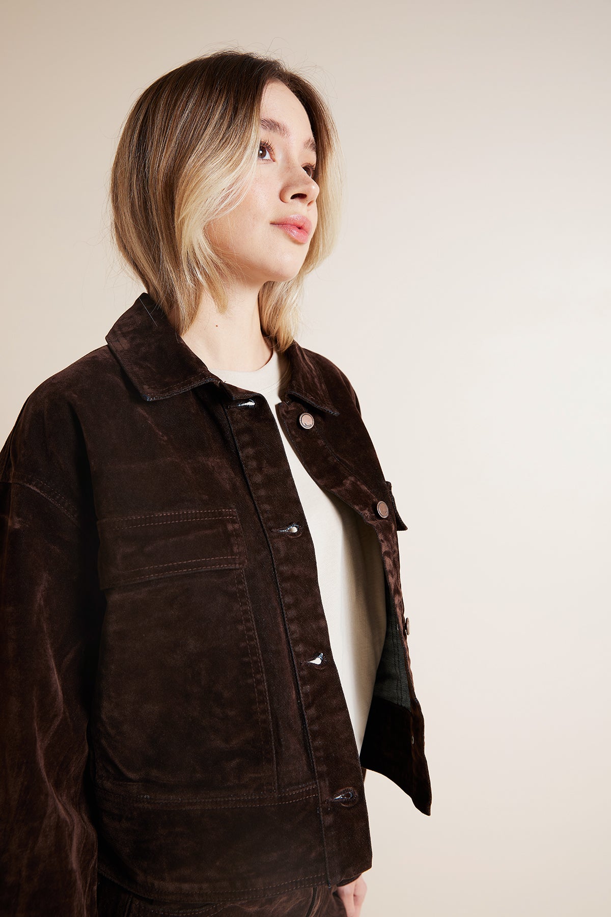 CEP DETAYLI FLOKLU DENIM CEKET