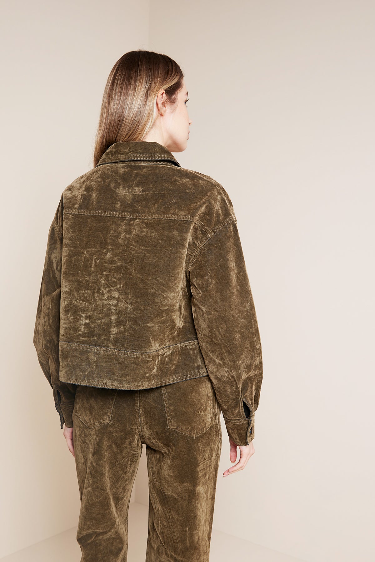 CEP DETAYLI FLOKLU DENIM CEKET