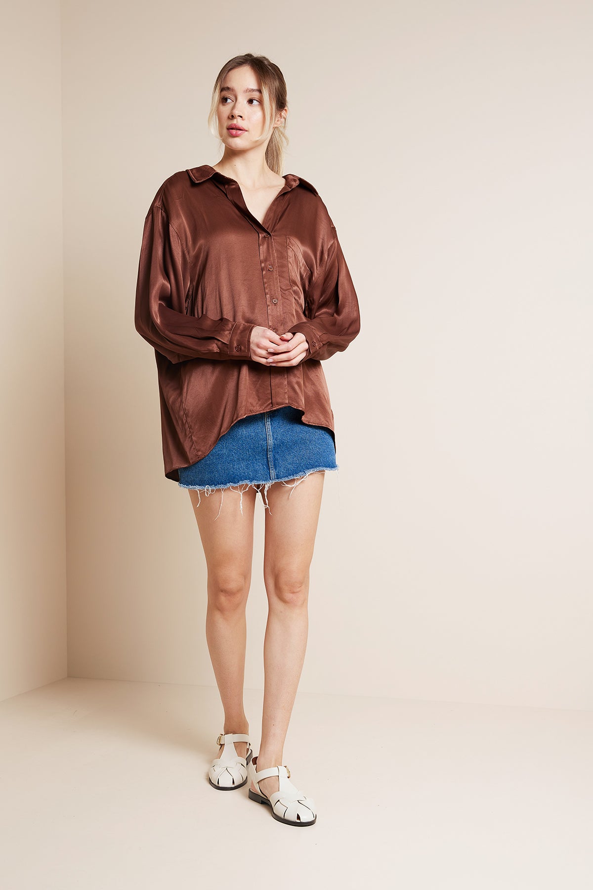 CEPLİ OVERSIZE SATEN GÖMLEK