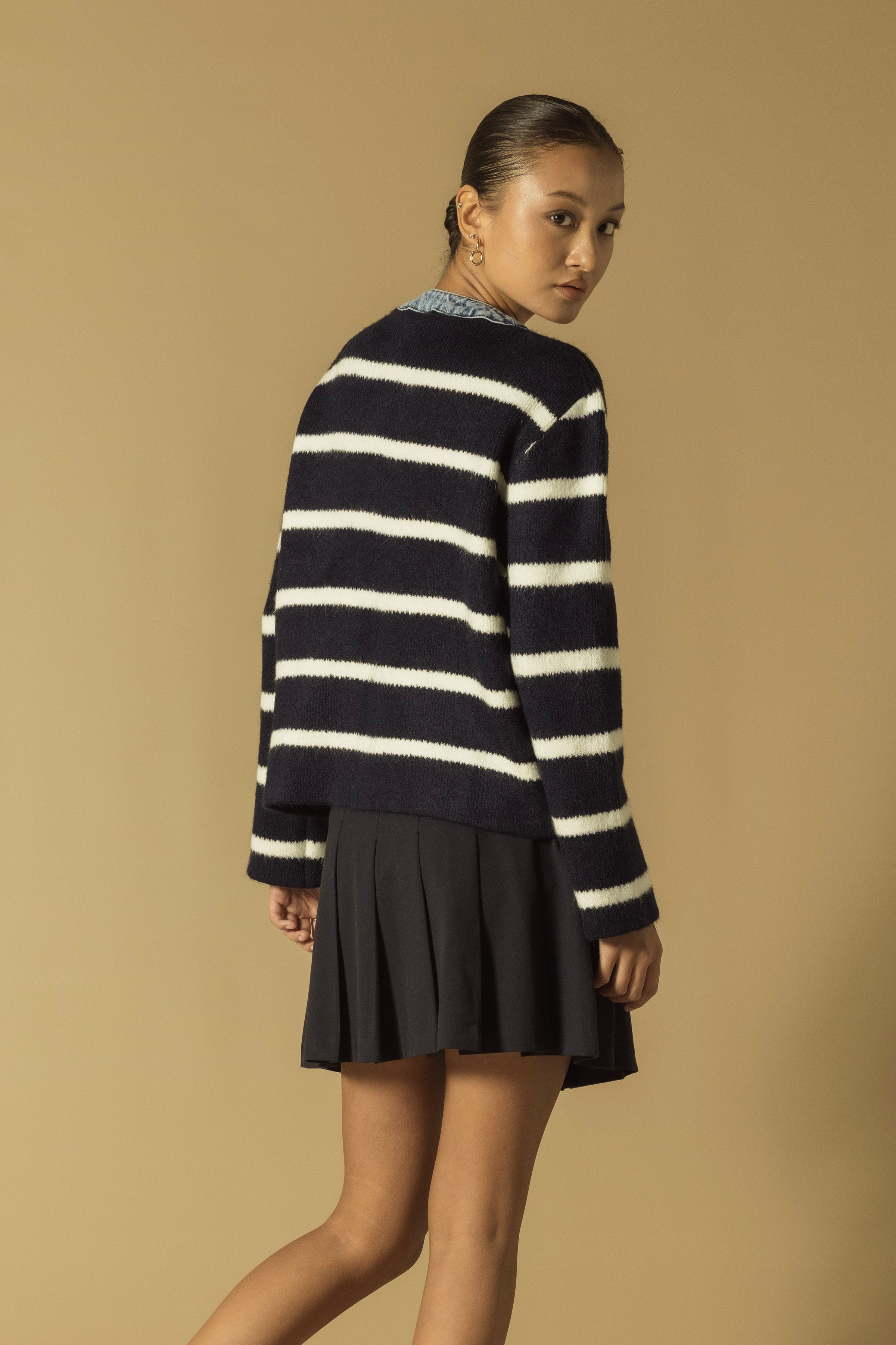 ÇİZGİLİ KOTLU TRİKO HIRKA