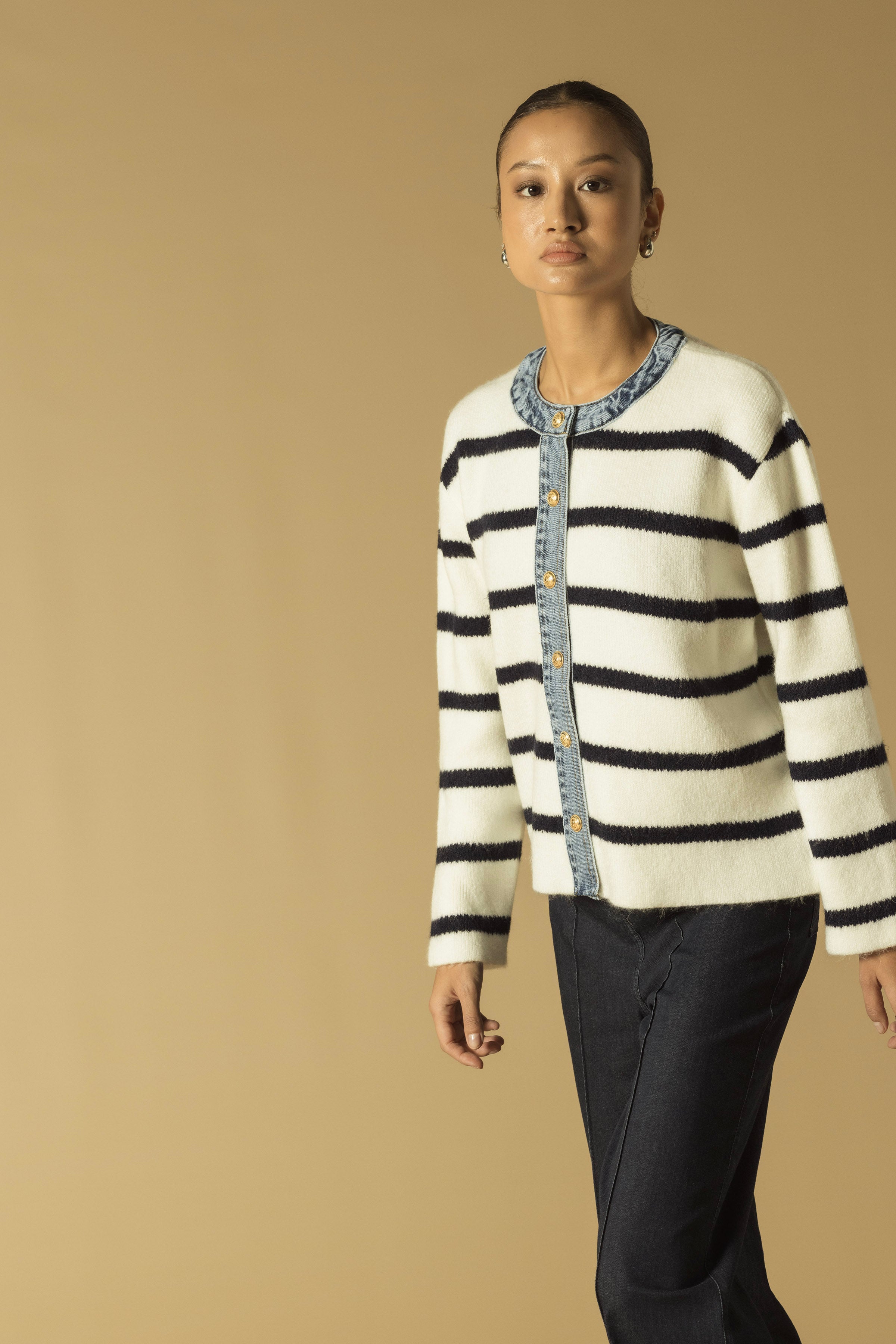 ÇİZGİLİ KOTLU TRİKO HIRKA