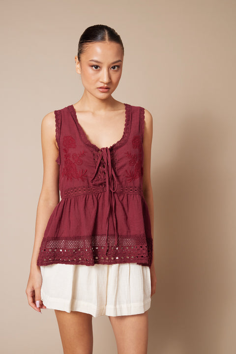 BORDO — DANTEL DETAYLI NAKIŞLI TOP