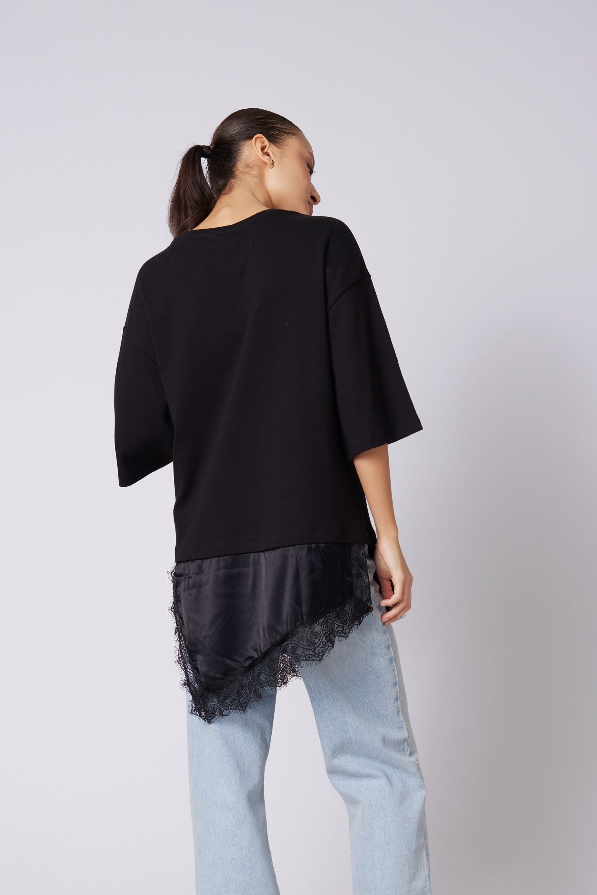 DANTELLİ KOMBİNE T-SHIRT