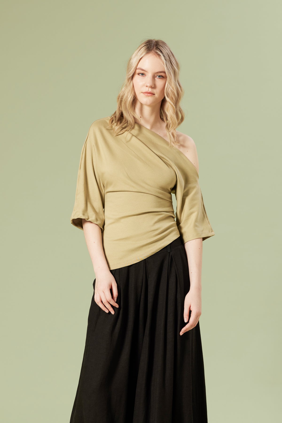 DRAPE DETAYLI ASİMETRİK TOP