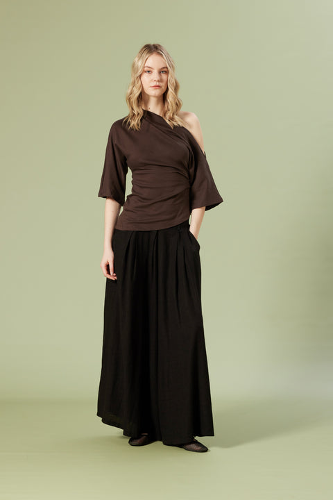 KAHVE — DRAPE DETAYLI ASİMETRİK TOP