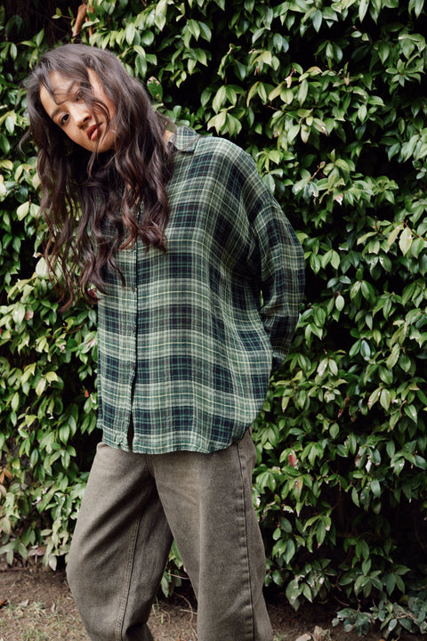 HAKİ — EKOSE DESENLİ OVERSIZE GÖMLEK