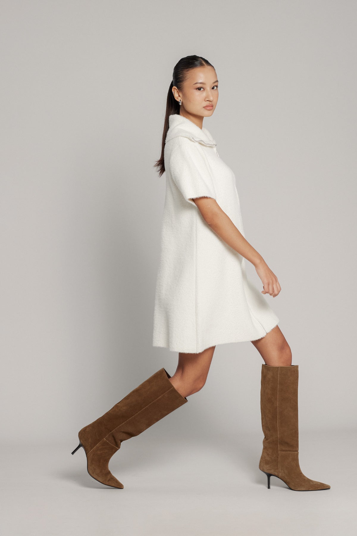 FERMUAR DETAYLI TRİKO ELBİSE