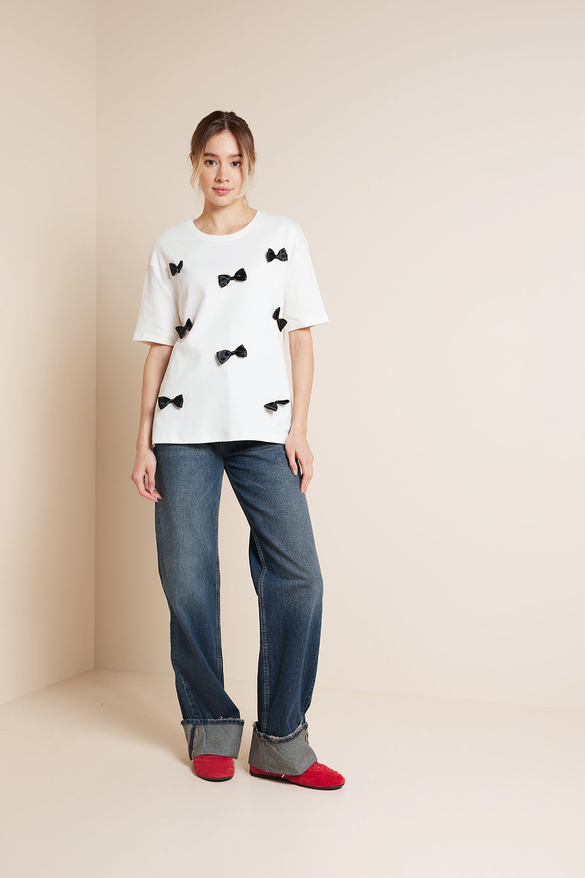 FİYONK DETAYLI BİSİKLET YAKA T-SHIRT