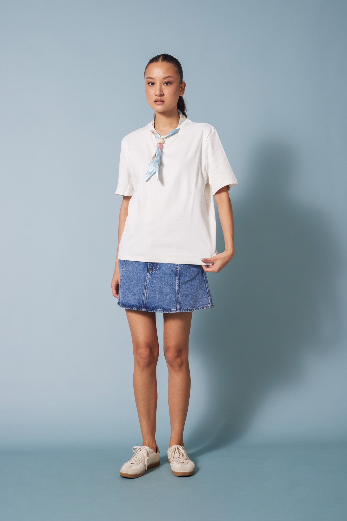 FULARLI BİSİKLET YAKA T-SHIRT