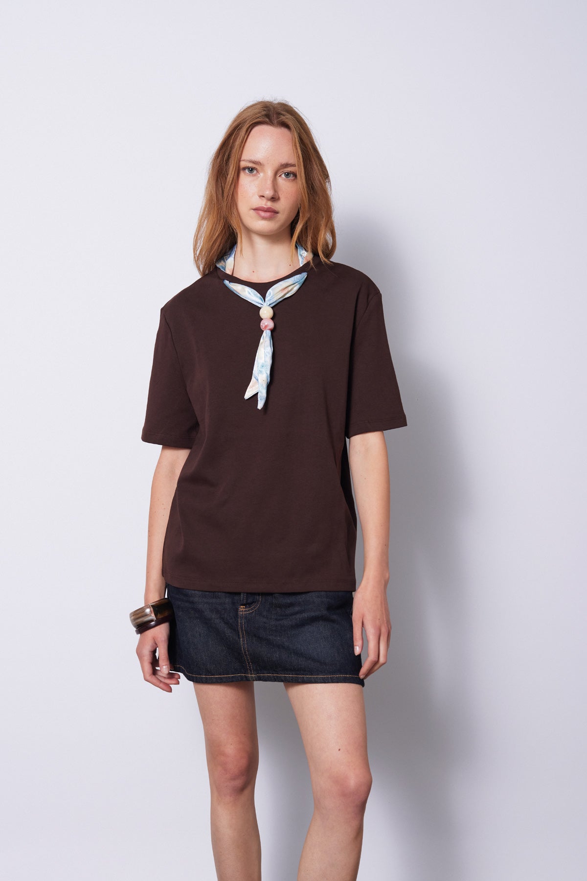 FULARLI BİSİKLET YAKA T-SHIRT