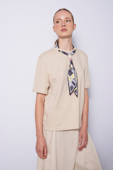 BEJ — FULARLI BİSİKLET YAKA T-SHIRT
