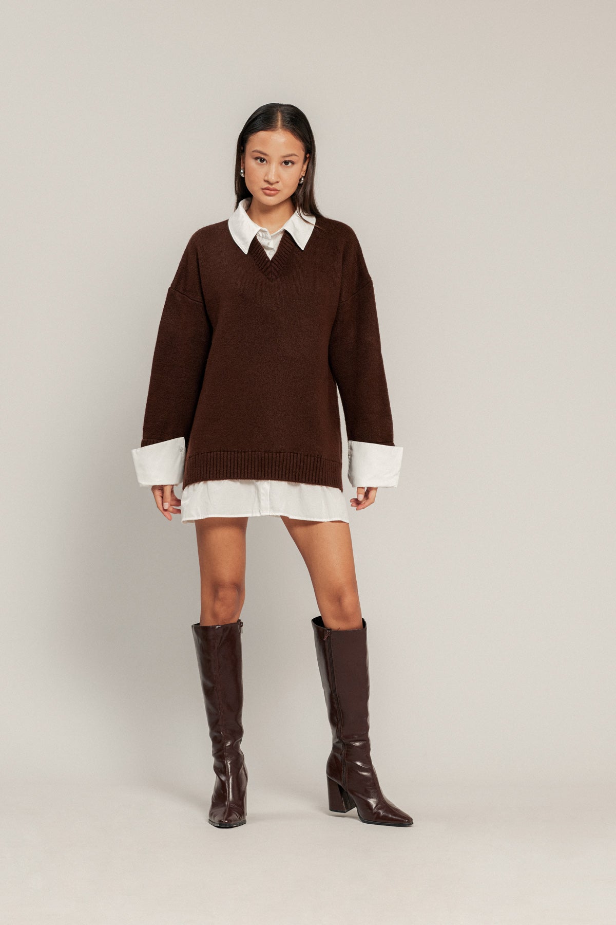 GÖMLEK GÖRÜNÜMLÜ V YAKA ELBİSE