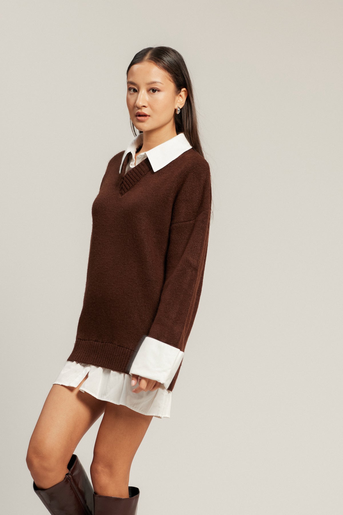 GÖMLEK GÖRÜNÜMLÜ V YAKA ELBİSE