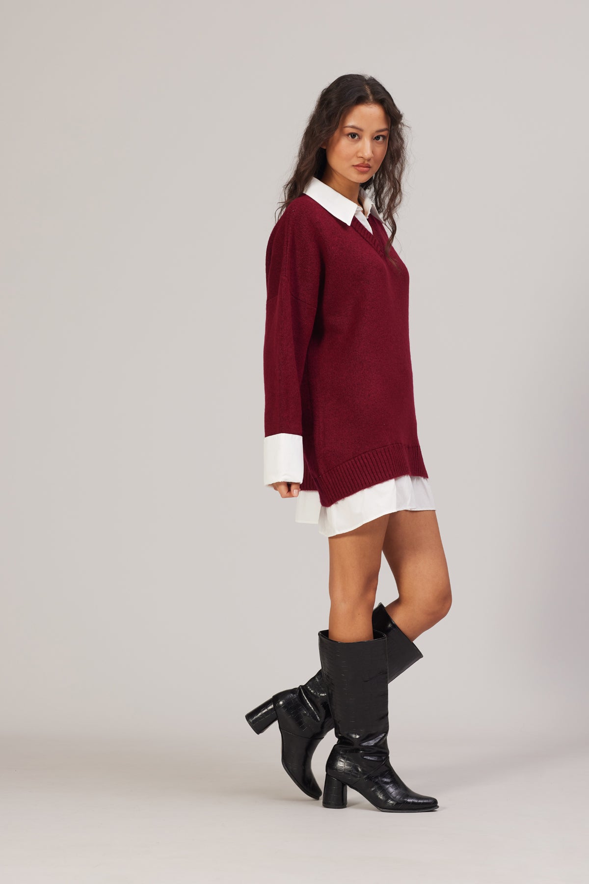 GÖMLEK GÖRÜNÜMLÜ V YAKA ELBİSE