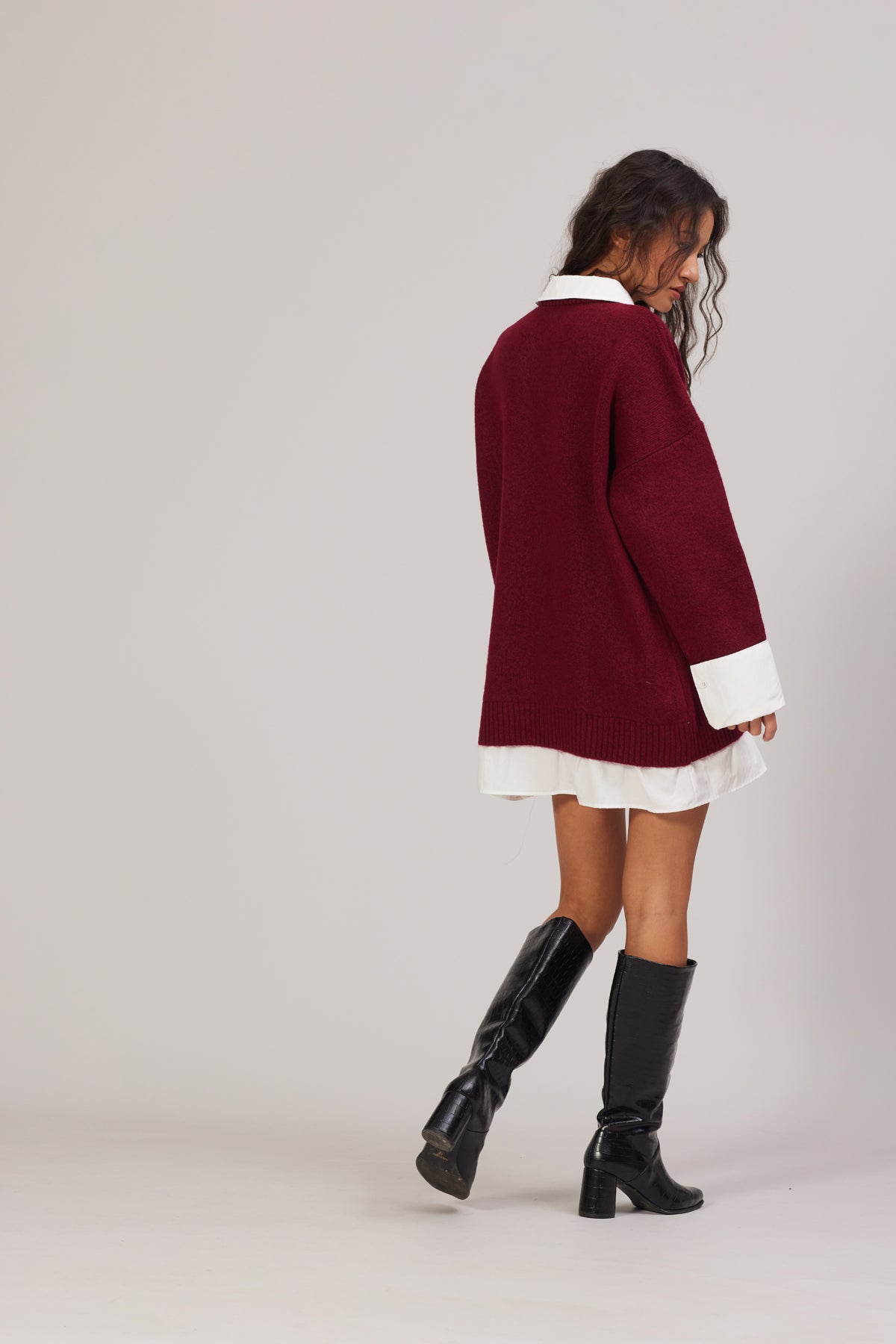 GÖMLEK GÖRÜNÜMLÜ V YAKA ELBİSE