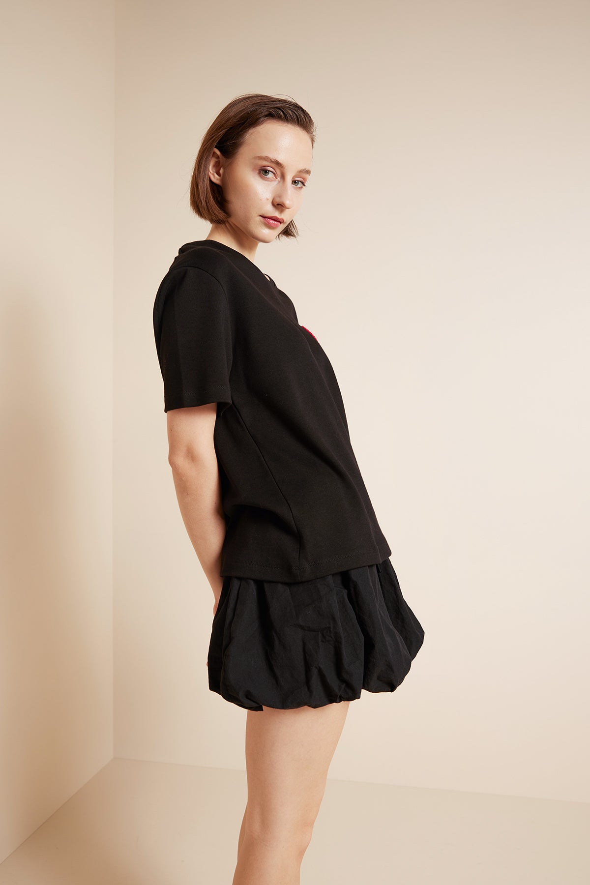KALP NAKIŞLI BİSİKLET YAKA T-SHIRT
