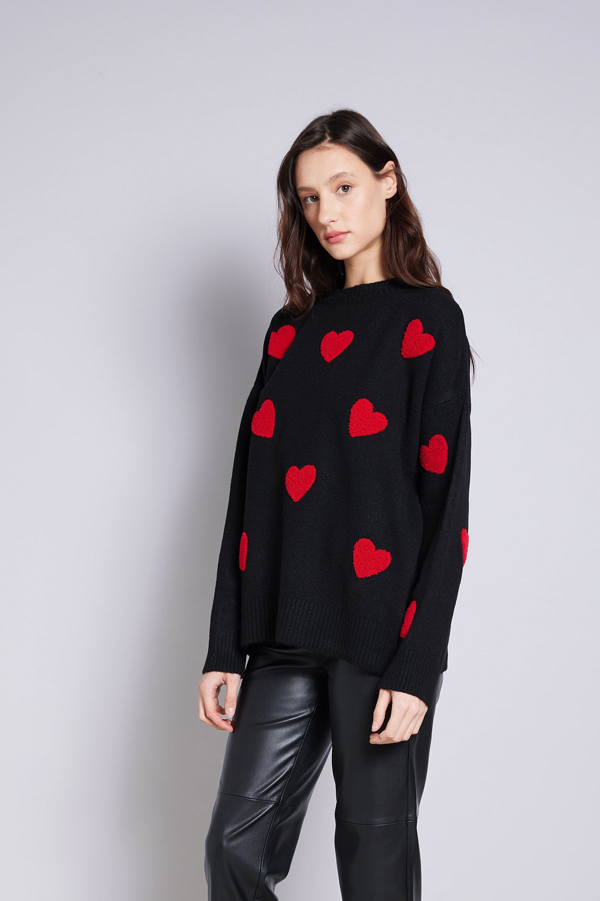 KALP NAKIŞLI TRİKO KAZAK