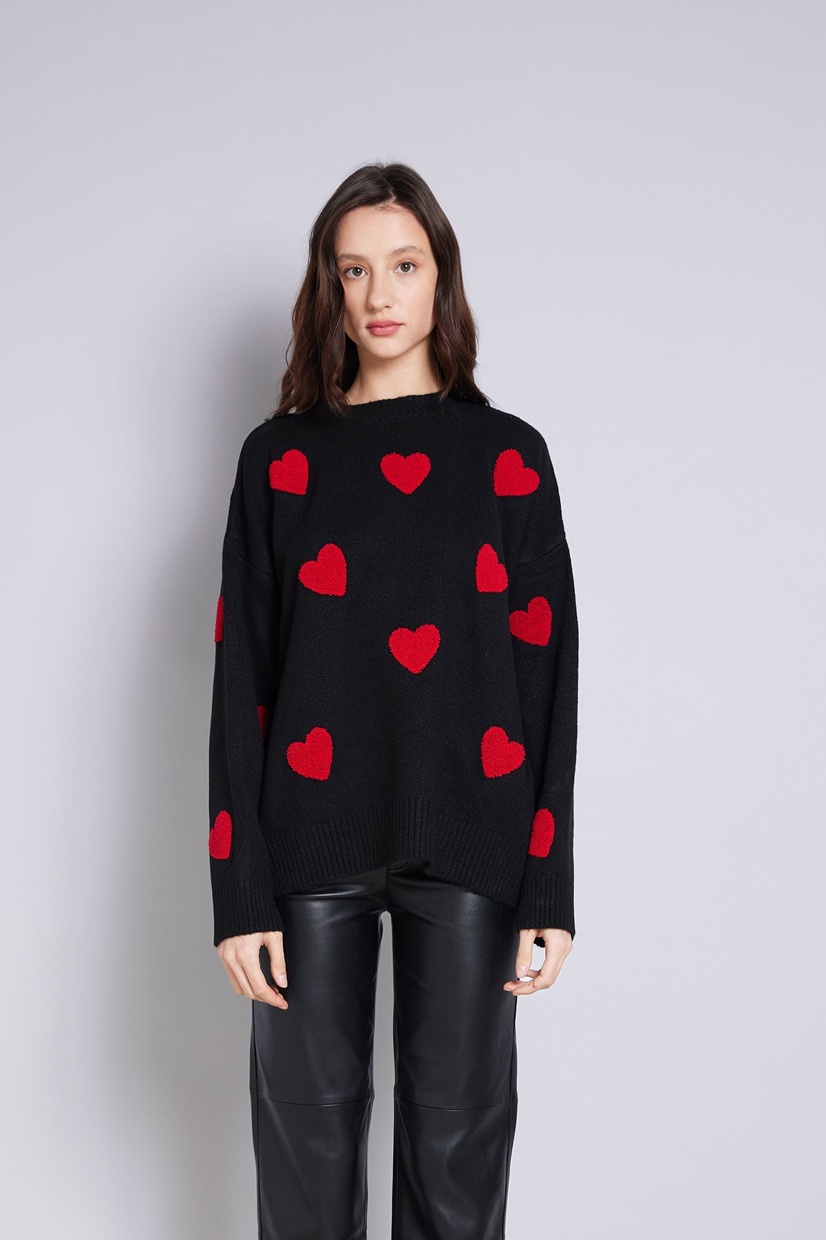 KALP NAKIŞLI TRİKO KAZAK