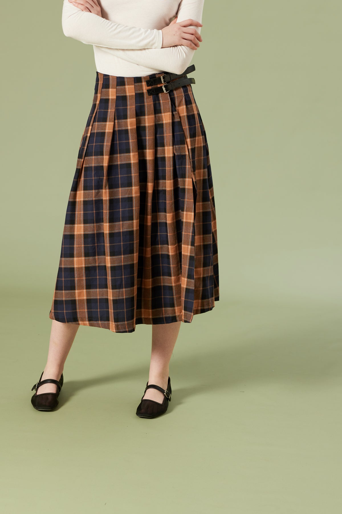 KEMER DETAYLI EKOSE DESENLİ ETEK