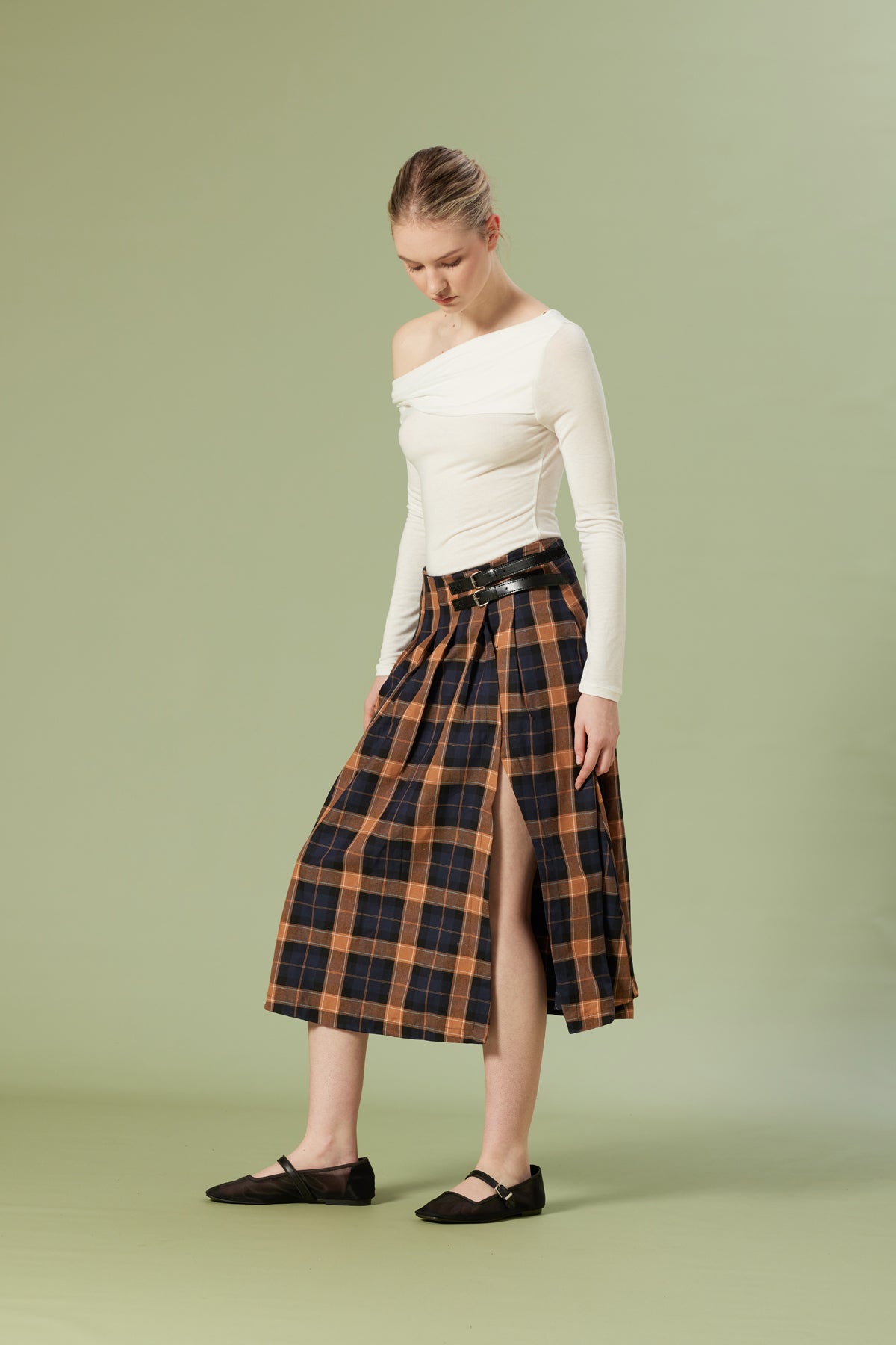 KEMER DETAYLI EKOSE DESENLİ ETEK