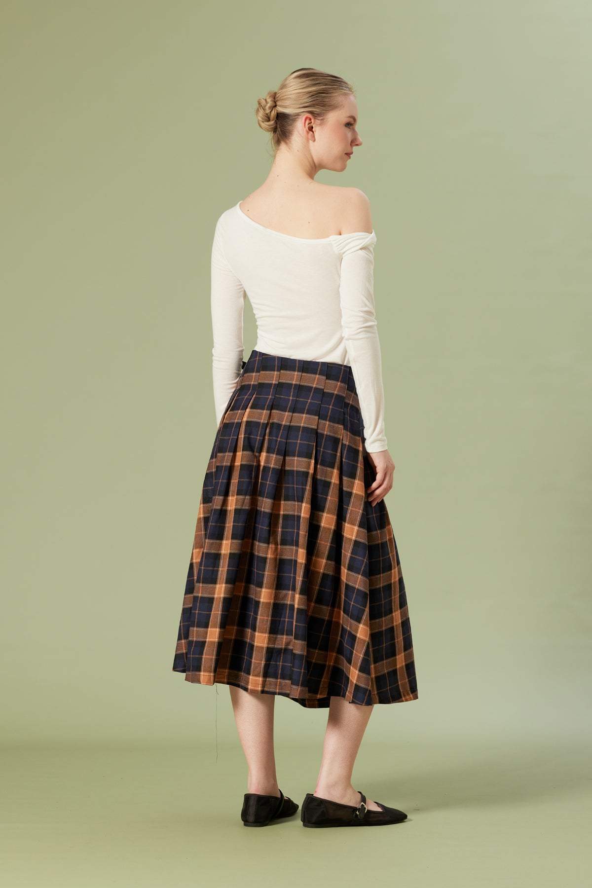 KEMER DETAYLI EKOSE DESENLİ ETEK